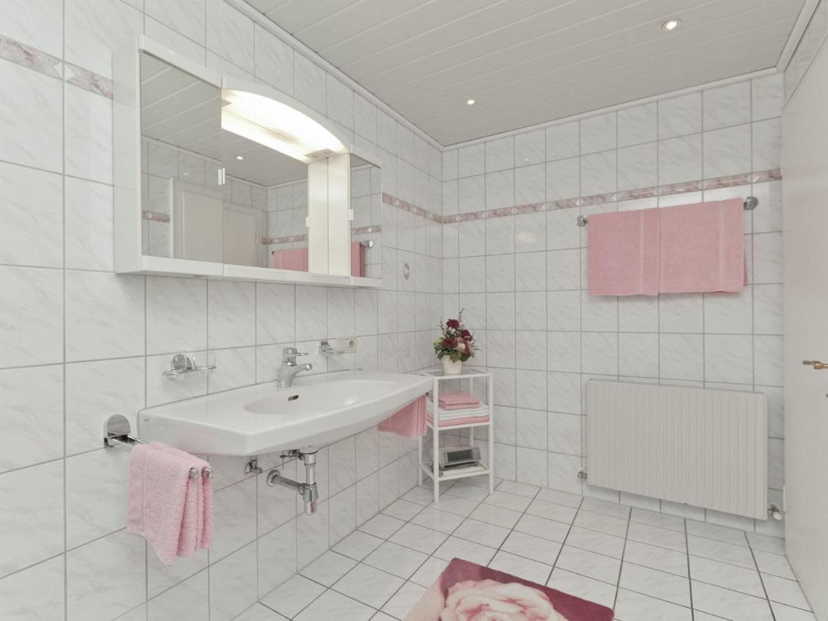 Modern Apartment in Sankt Gallenkirch with Terrace Exterior foto