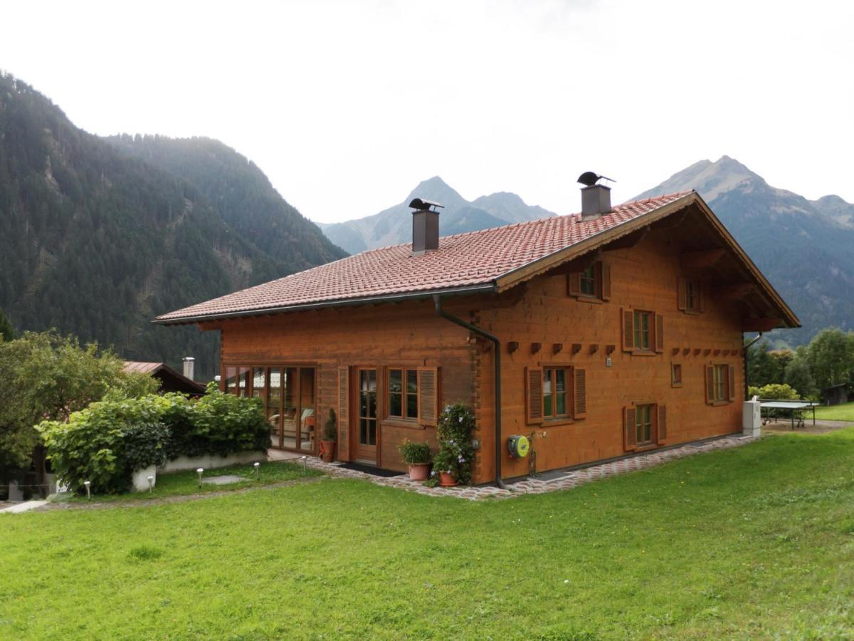 Modern Apartment in Sankt Gallenkirch with Terrace Exterior foto