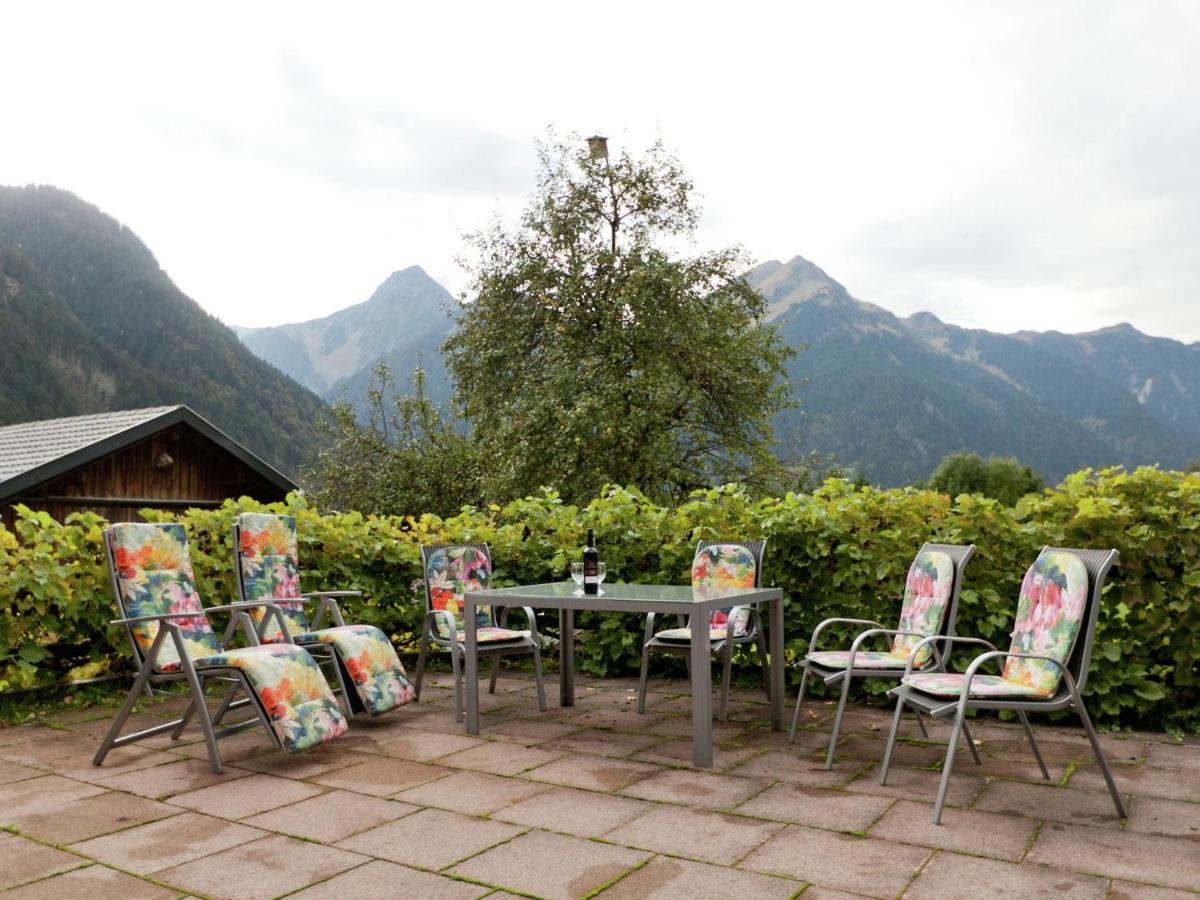 Modern Apartment in Sankt Gallenkirch with Terrace Exterior foto